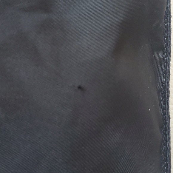 💥💥SOLD💥💥PRADA SLING BAG - Picture 4 of 11